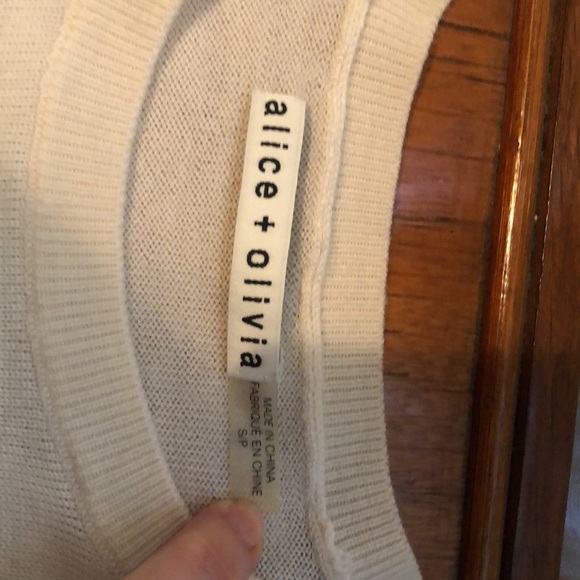 Alice + Olivia Cream Sweater with Graphic Design - Picture 3 of 12